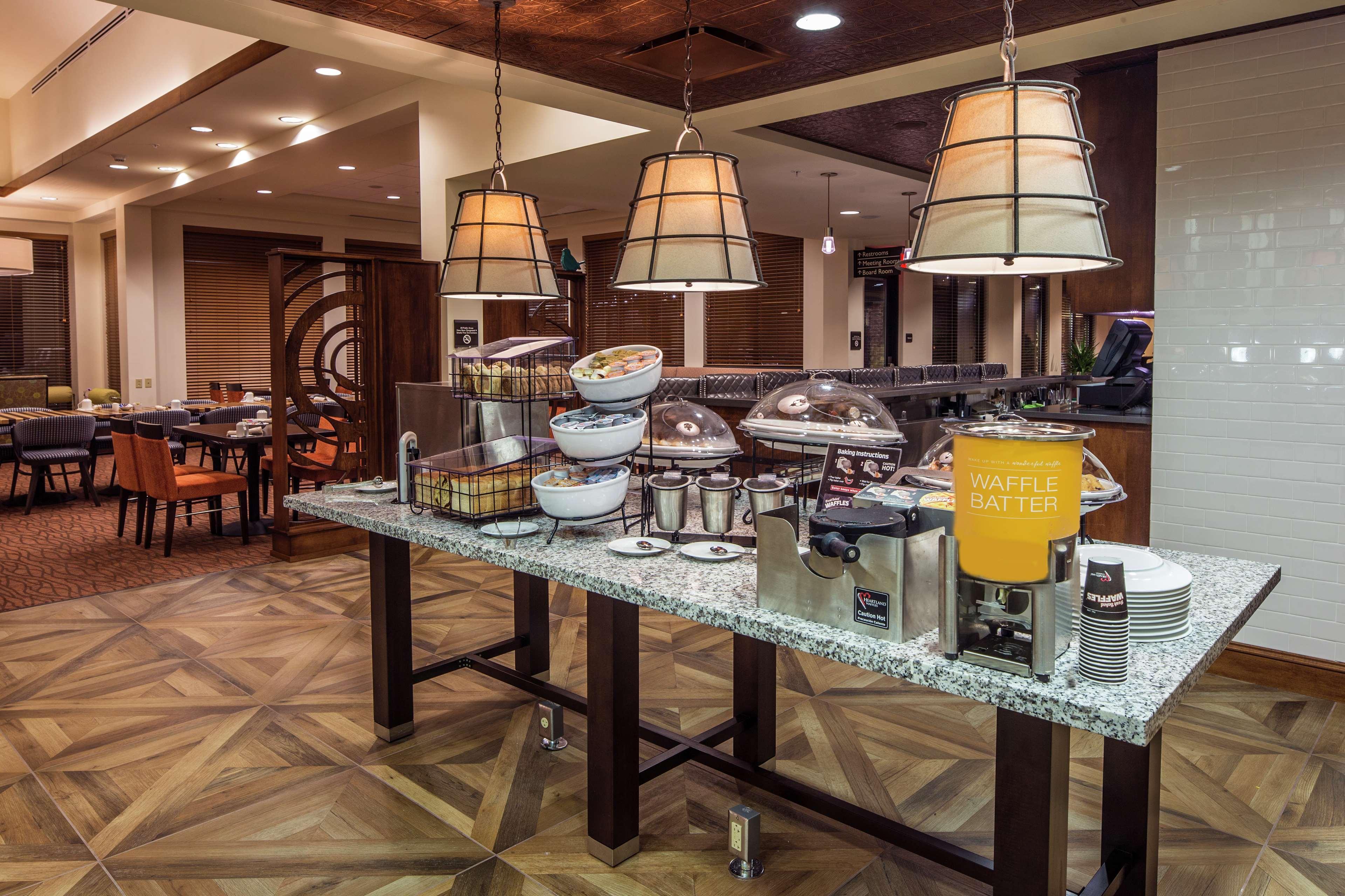 Hilton Garden Inn Uniontown Kültér fotó