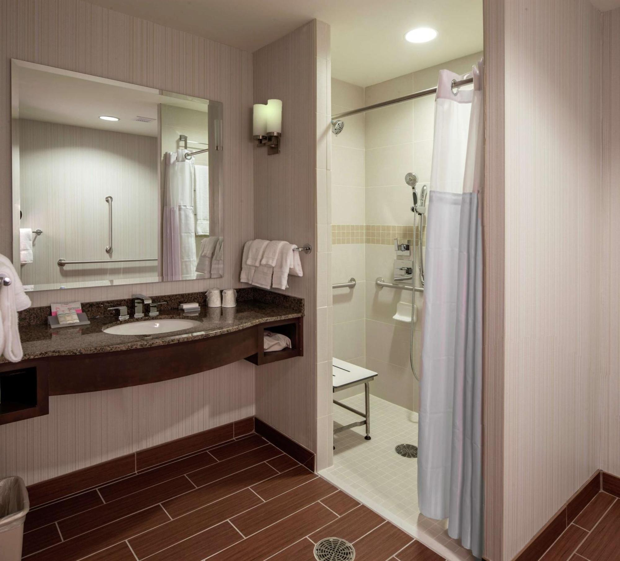 Hilton Garden Inn Uniontown Kültér fotó