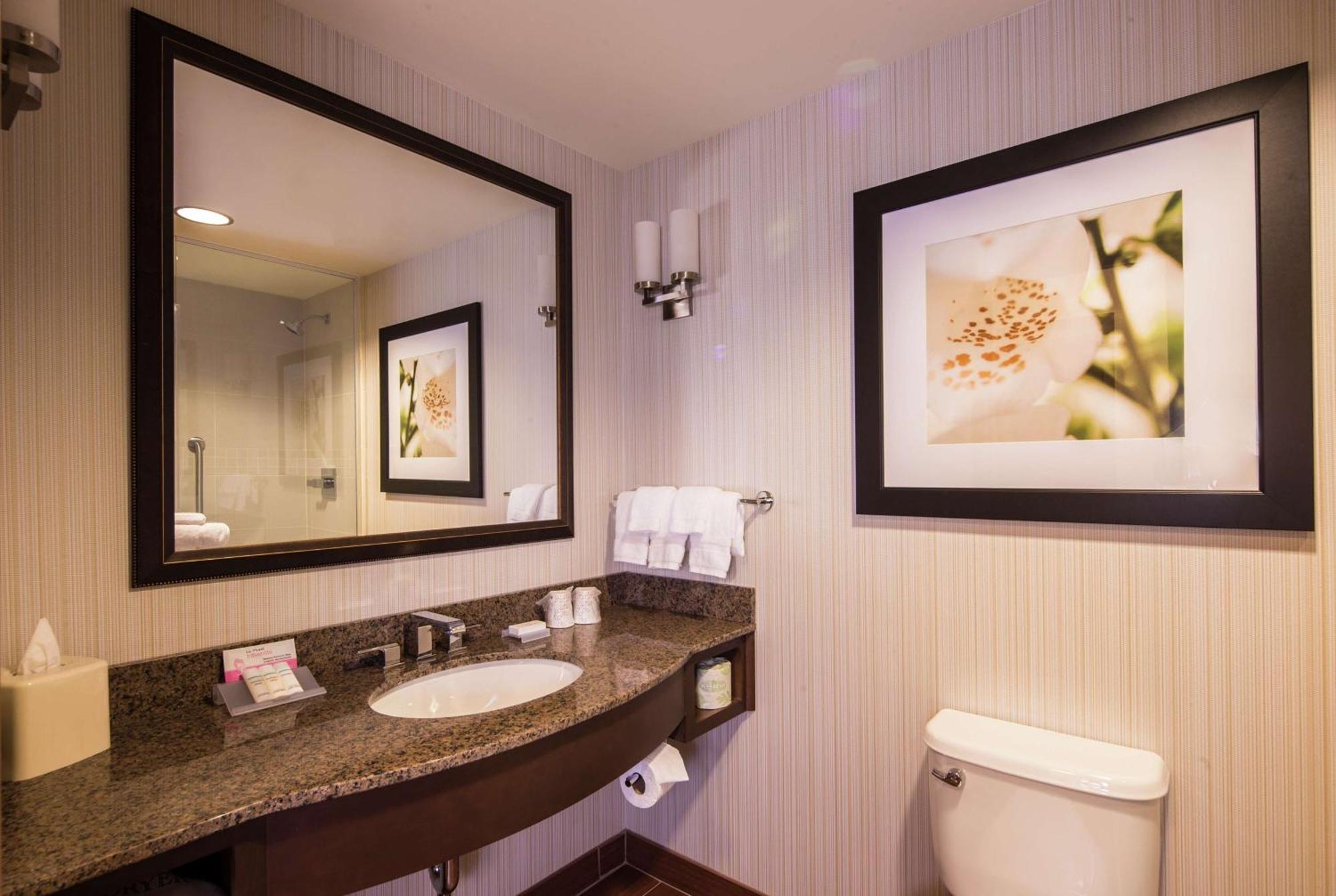 Hilton Garden Inn Uniontown Kültér fotó